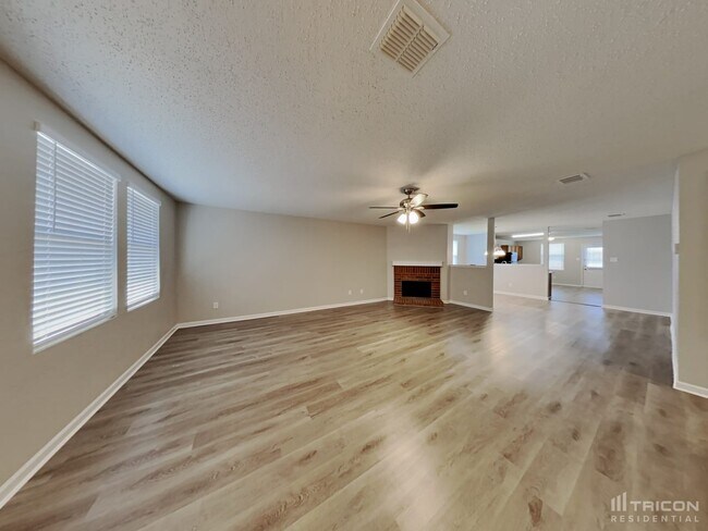 Foto del edificio - 8403 Bacury Rd