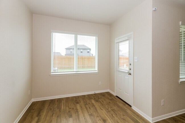 Building Photo - 7618 Tipton Meadow Way