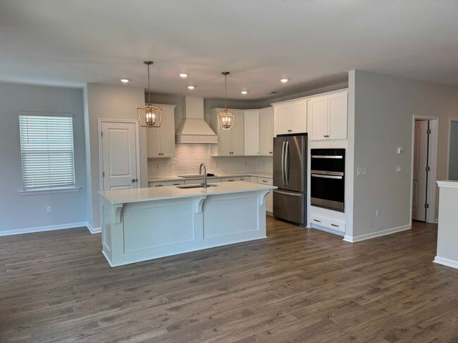 Building Photo - 20 Ladyslipper Ln