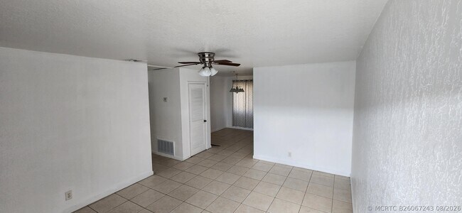 Building Photo - 5940 NW 16th Pl