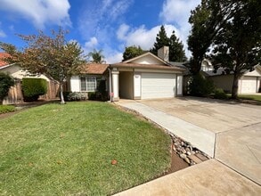 Building Photo - 1692 E Eclipse Ave