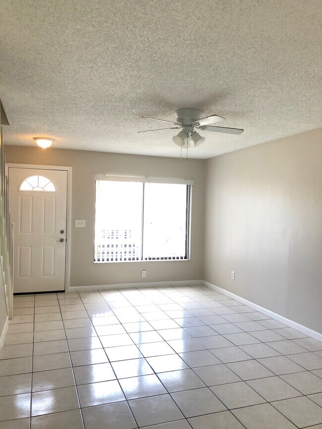 Building Photo - 12324 Fox Hound Ct