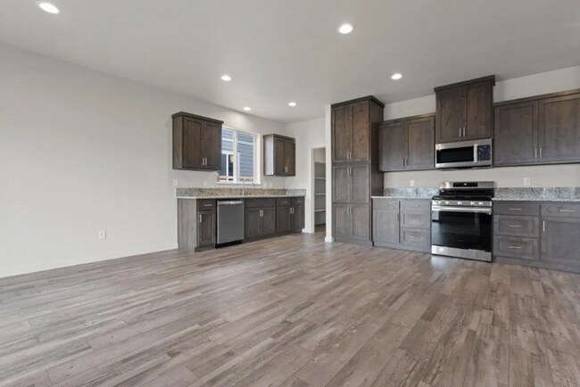 Foto del edificio - 3257 NW Cedar Ave