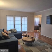 Building Photo - 3336 Spring Ln