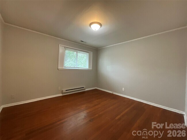 Foto del edificio - 1742 Academy St