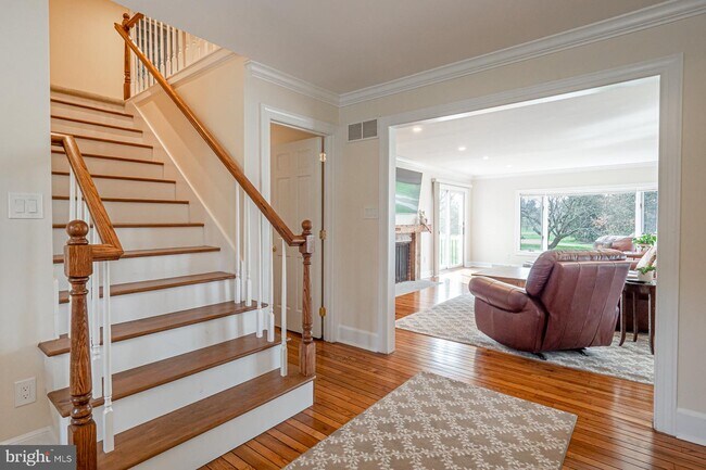Building Photo - 1061 Lyme Ct