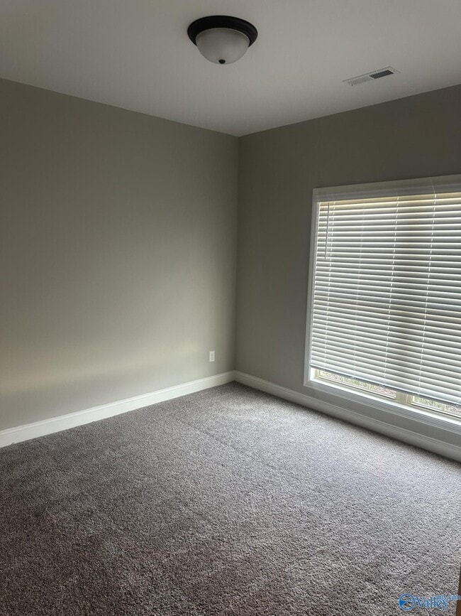 Building Photo - 27312 McKenna Dr