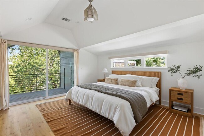Foto del edificio - 1182 Oak Grove Ave
