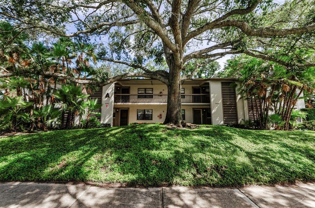 Primary Photo - 3030 Eastland Blvd