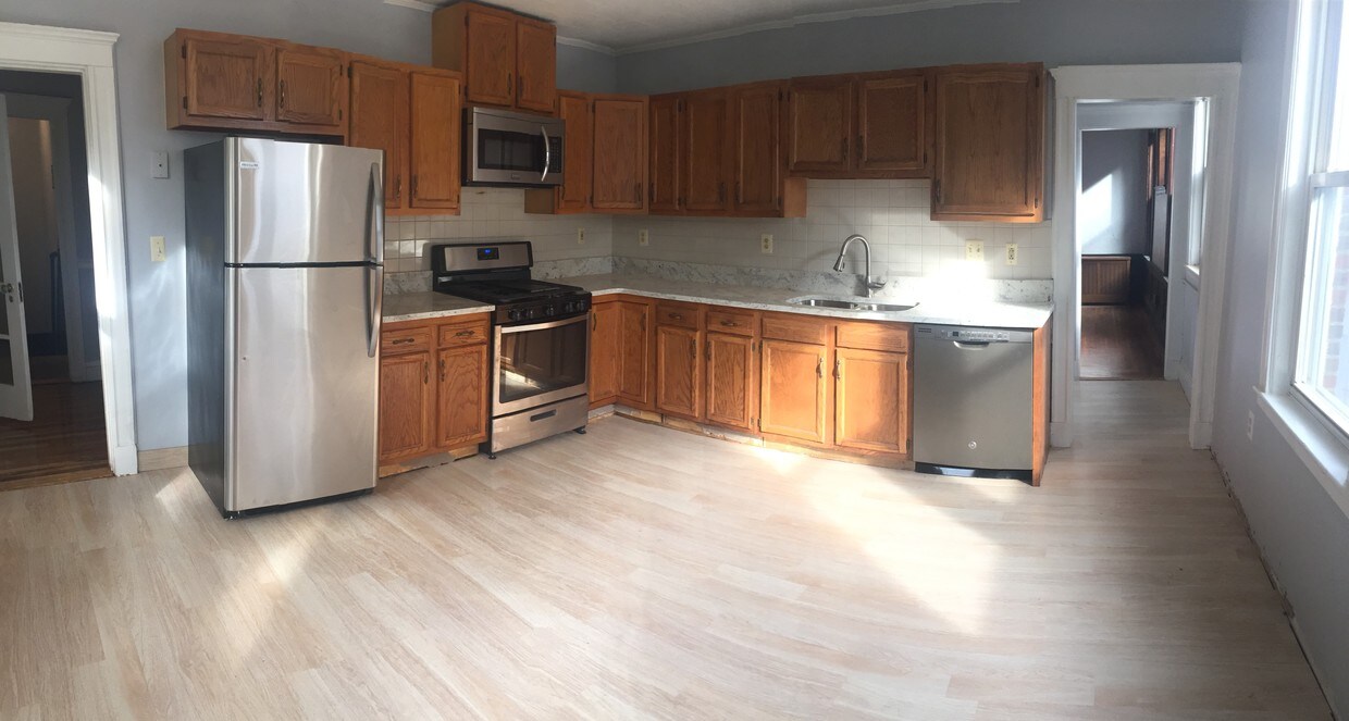 18 Massachusetts Ave, Lexington, MA 02420 Apartments in Lexington, MA