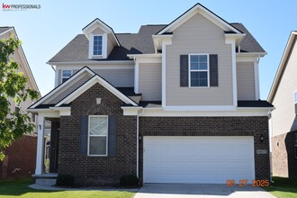 Building Photo - 49577 Shoreline Dr