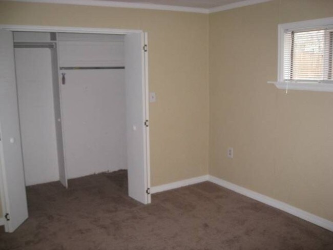 Foto del edificio - 712 N Walnut St