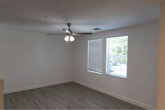 Building Photo - 3309 San Jose Way