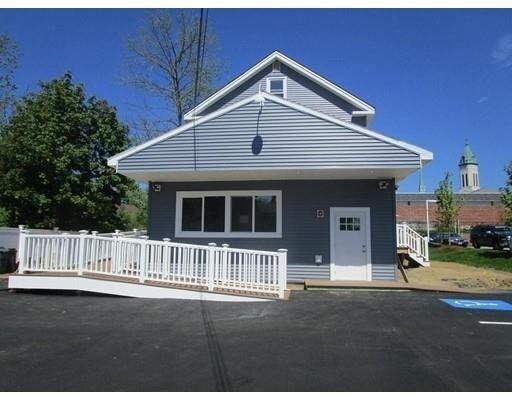 Primary Photo - 22 Goddard St