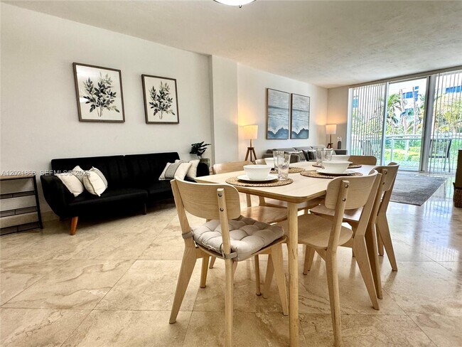 Foto del edificio - 3001 S Ocean Dr