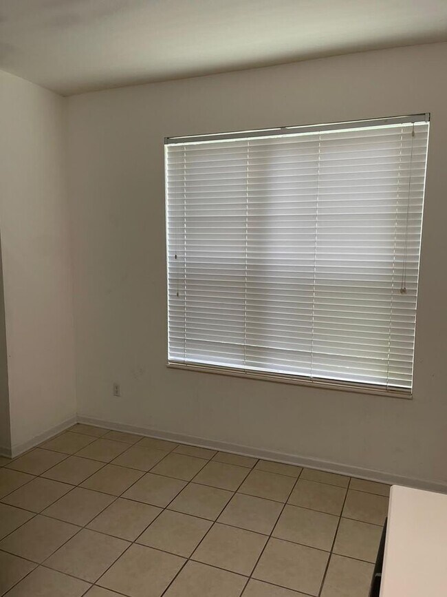 Foto del edificio - Fabulous 3/2.5 Townhouse located in The Vistas at Stonebridge Commons