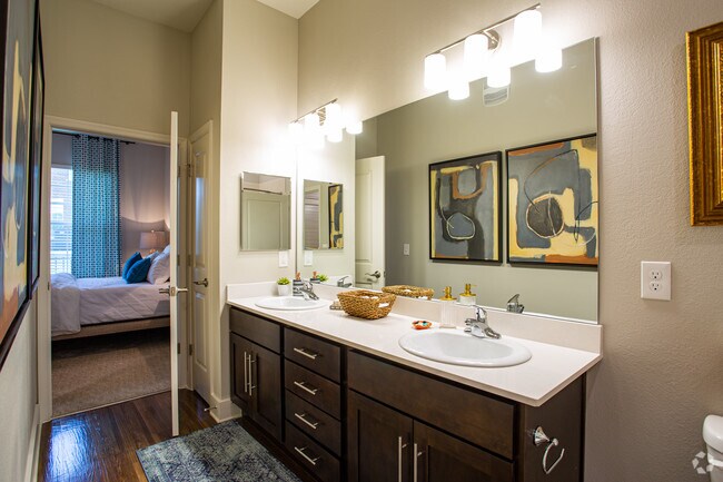 1 BR, 1BA - Silver Collection At Carl D Silver