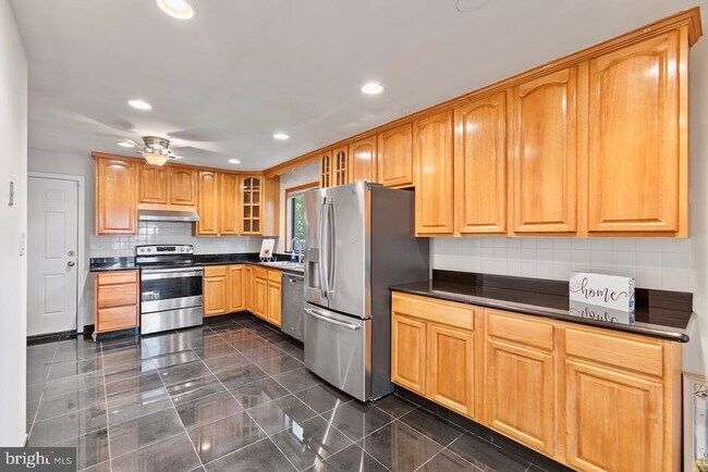 Foto del edificio - 1404 Wolftrap Run Rd
