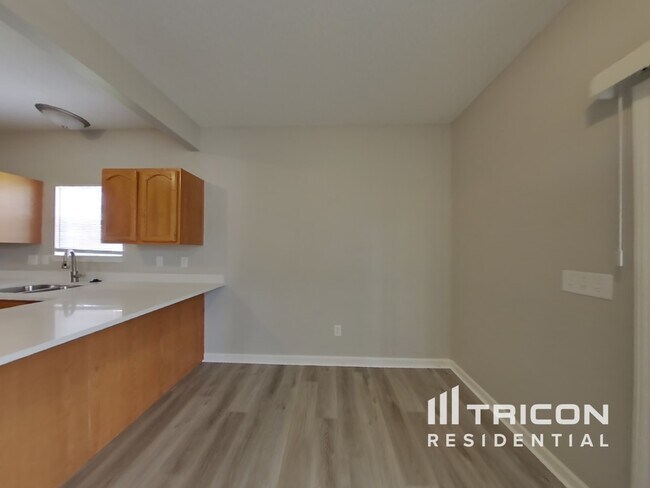 Foto del edificio - 8130 Grove Berry Dr