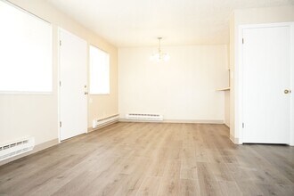 Building Photo - 4419 Val Verde Ct