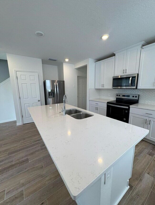 Foto del edificio - Contemporary Comfort – 3 Bedrooms & 3 Baths in Cagan Crossings West