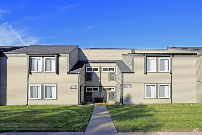 Primary Photo - 29212 Tiffany Dr E