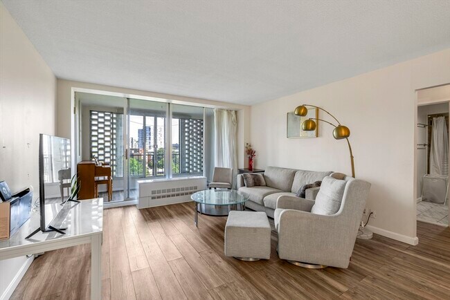 Foto del edificio - 99 Pond Ave