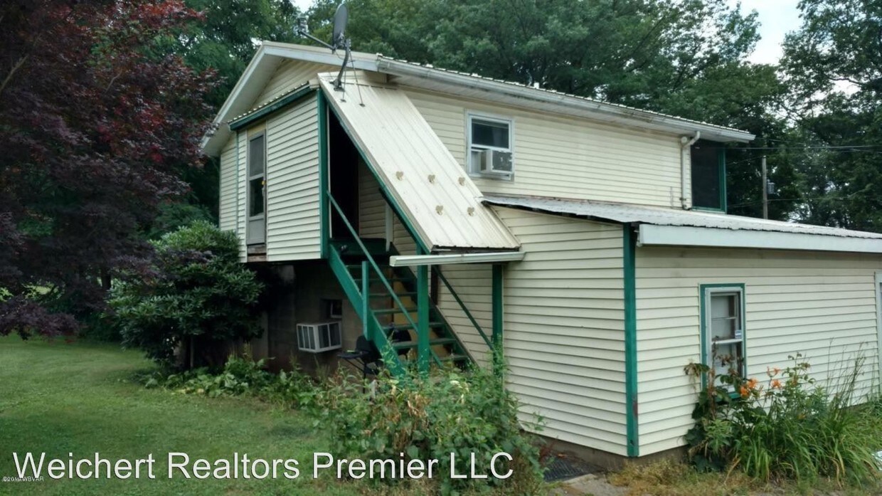 Primary Photo - 2882 S Reach Rd