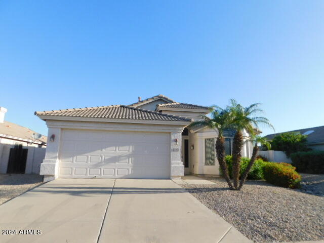 Foto principal - 8650 E Monterey Ave
