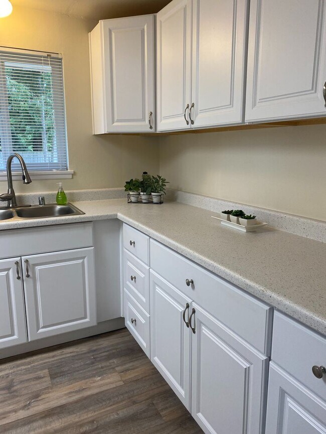 Foto del edificio - Updated 3 Bedroom 1 Bath home in Tacoma