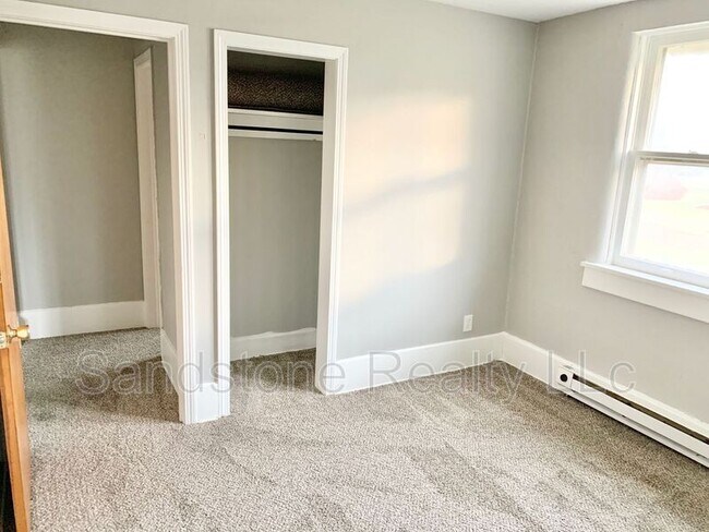 6968 Lake Ave Unit Apt. 3, Elyria, OH 44035 - Condo for Rent in Elyria ...