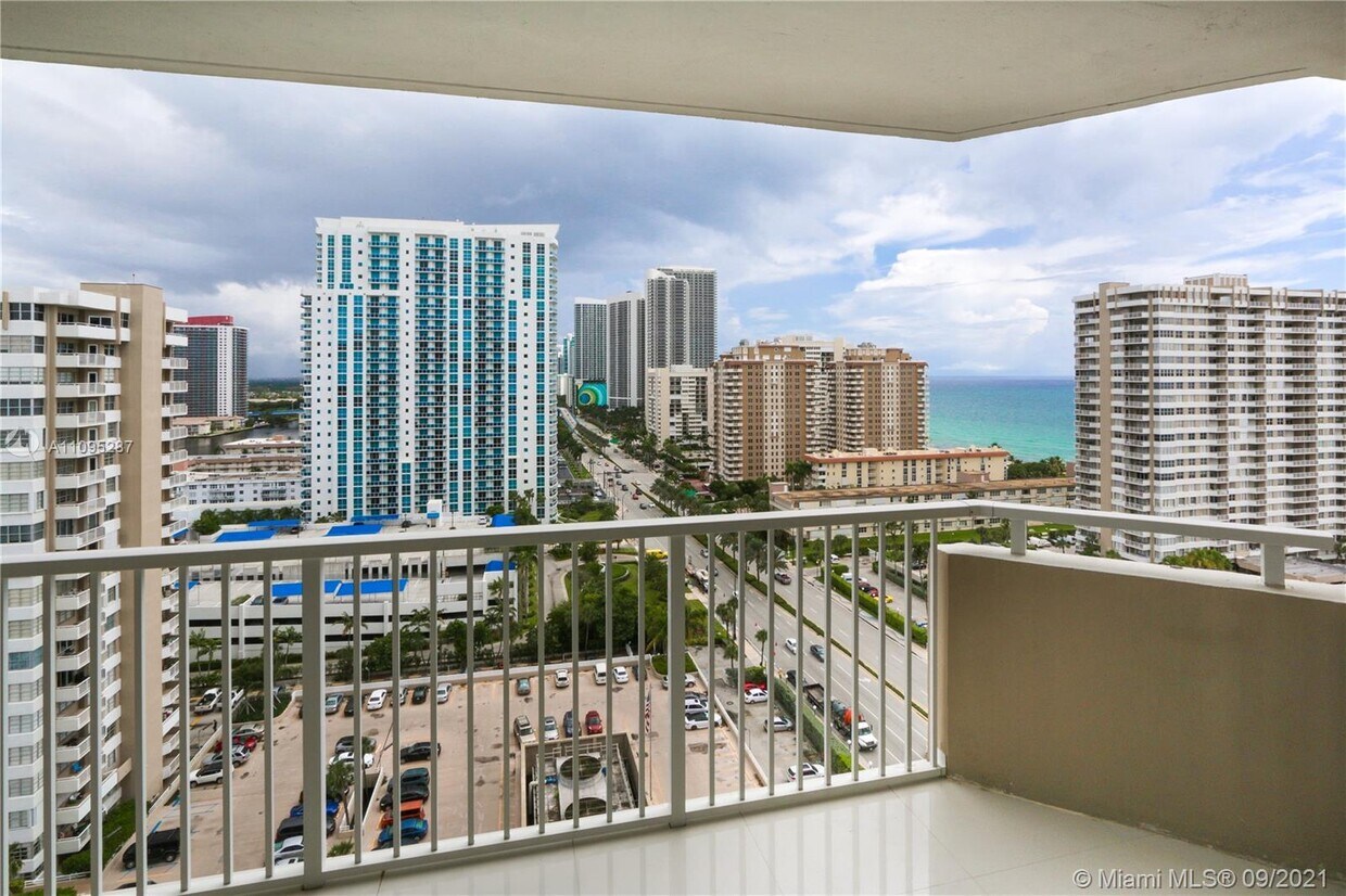 Primary Photo - 1985 S Ocean Dr