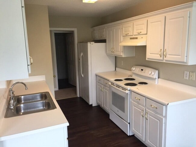 Foto del edificio - 1140 Katie Lynne Ln