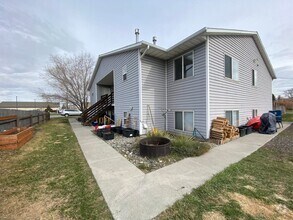 Building Photo - 94 N Grogan St