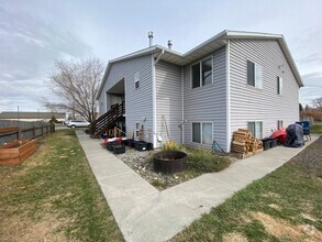 Building Photo - 94 N Grogan St