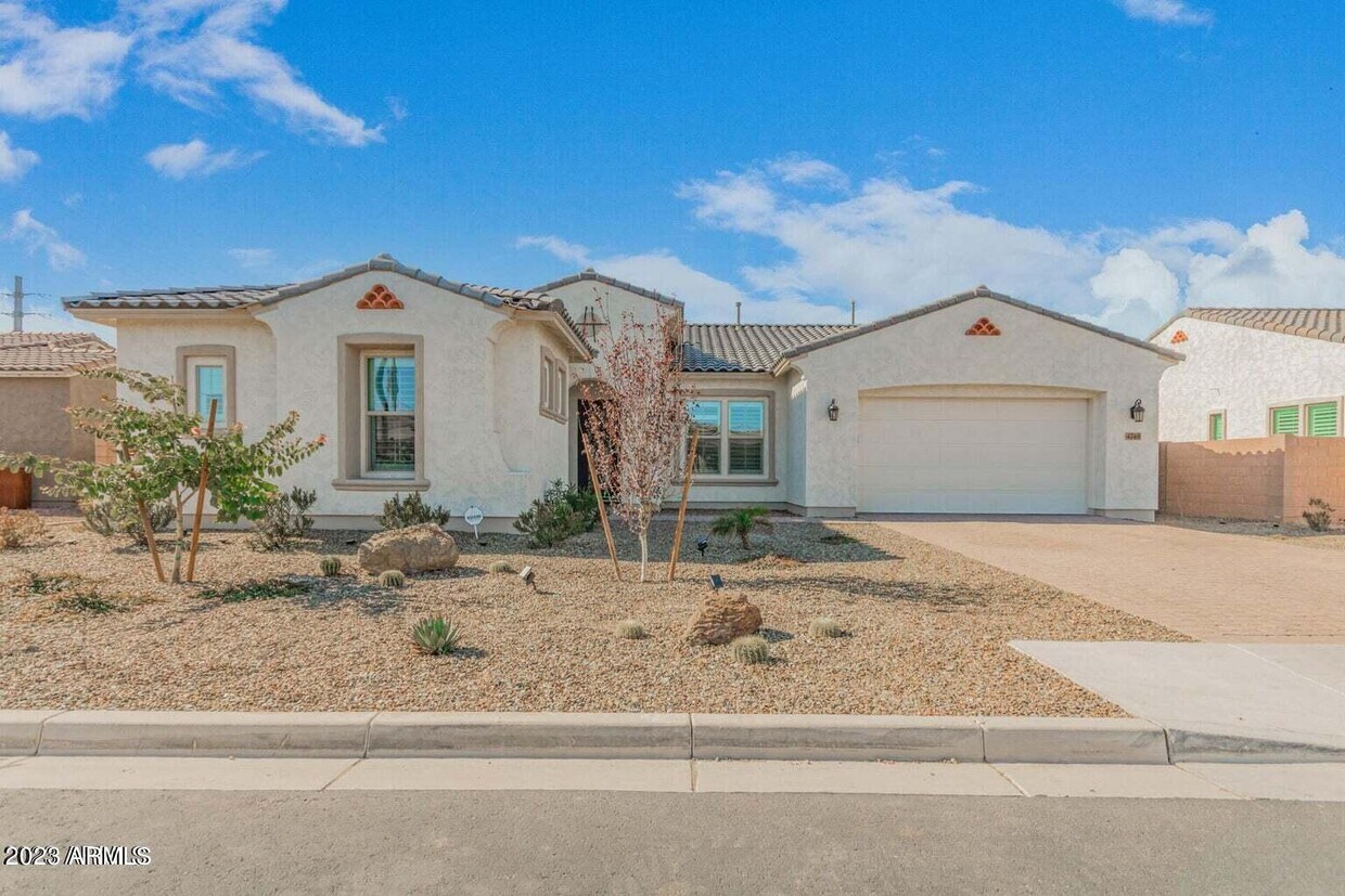 4748 S Penrose Ct, Gilbert, AZ 85297 House for Rent in Gilbert, AZ