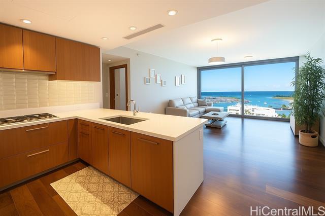 Building Photo - 1555 Kapiolani Blvd
