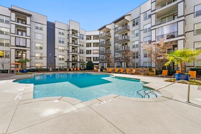 Resort-Style Pool - The Lookout O4W