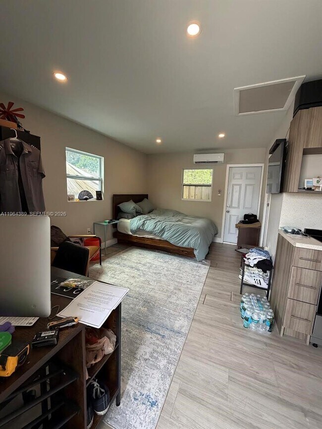 Foto del edificio - 1246 NE 110th Terrace