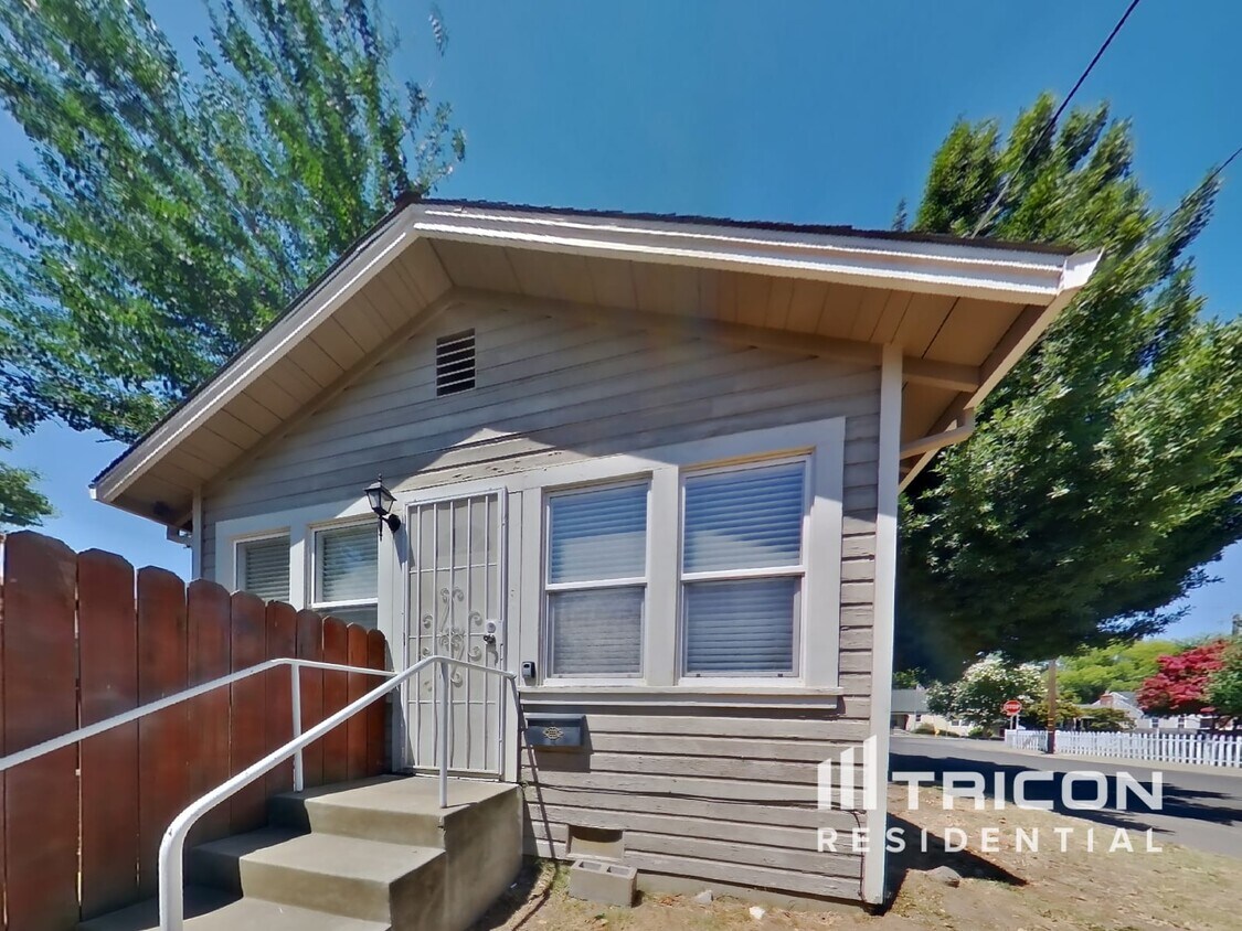 Primary Photo - 580 Church St