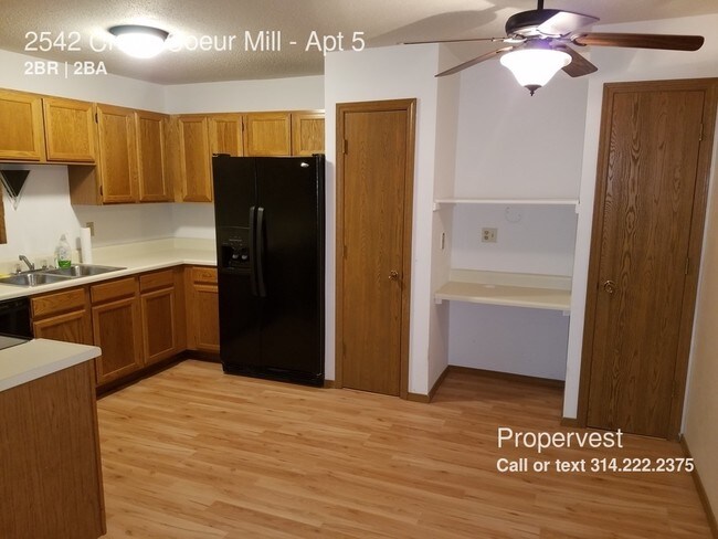 Foto del edificio - 2542 Creve Coeur Mill Rd