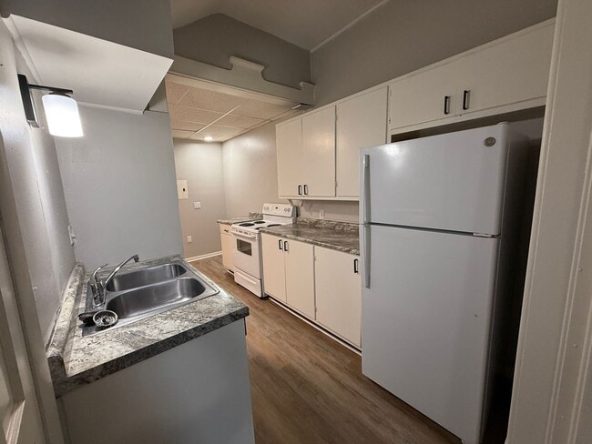 Foto del edificio - Charming Lower Unit 1 Bedroom with Gourmet...