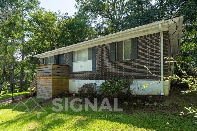 Building Photo - 320 Argonne Dr NE
