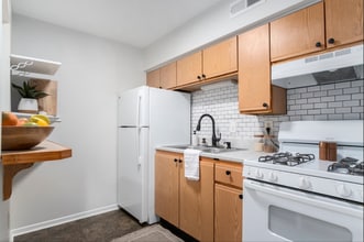 Building Photo - 2721 Madelyn Dr SW