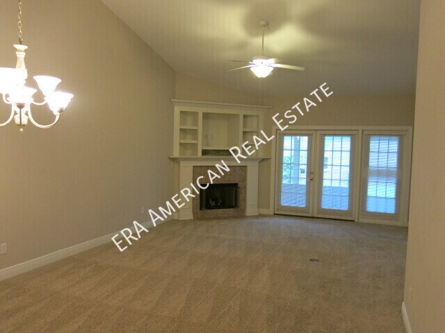 Building Photo - 219 Diamond Cv