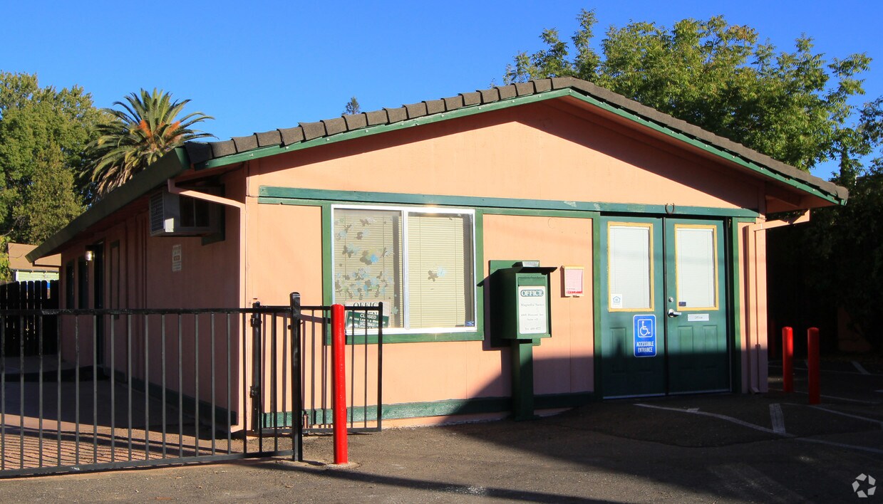 Gerente de la Oficina - Magnolia Suites Apartments