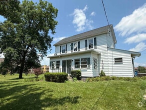 Building Photo - 908 Cedar Creek Grade