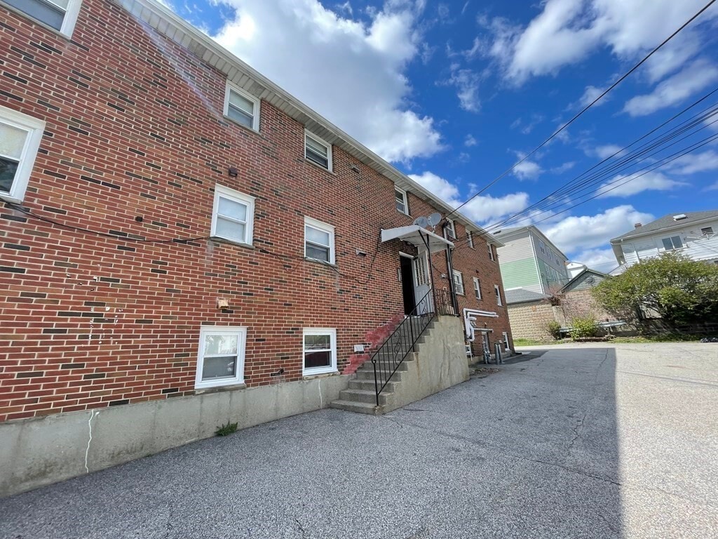 Primary Photo - 95 Fairmont Ave