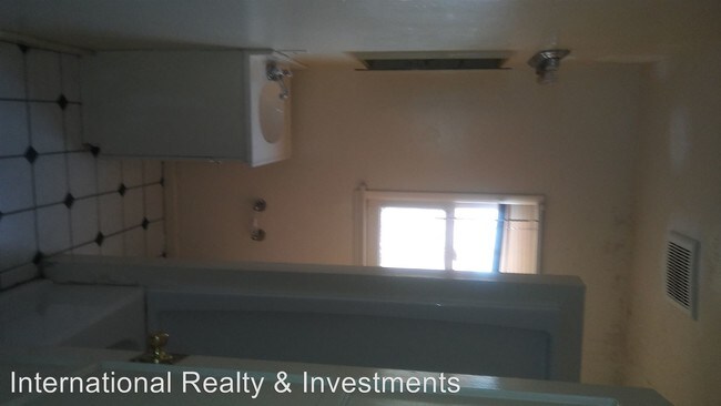 Foto del edificio - 3311 1/2 W 78th St