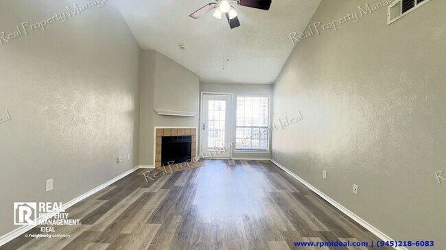Foto del edificio - 9601 Forest Ln